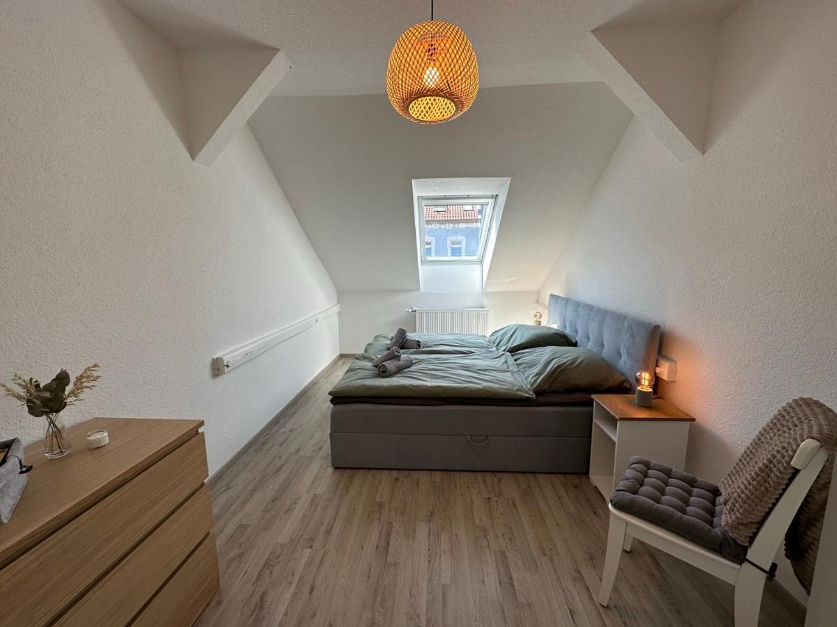 Gemuetliche Neurenovierte Dachgeschosswohnung * Erfurt