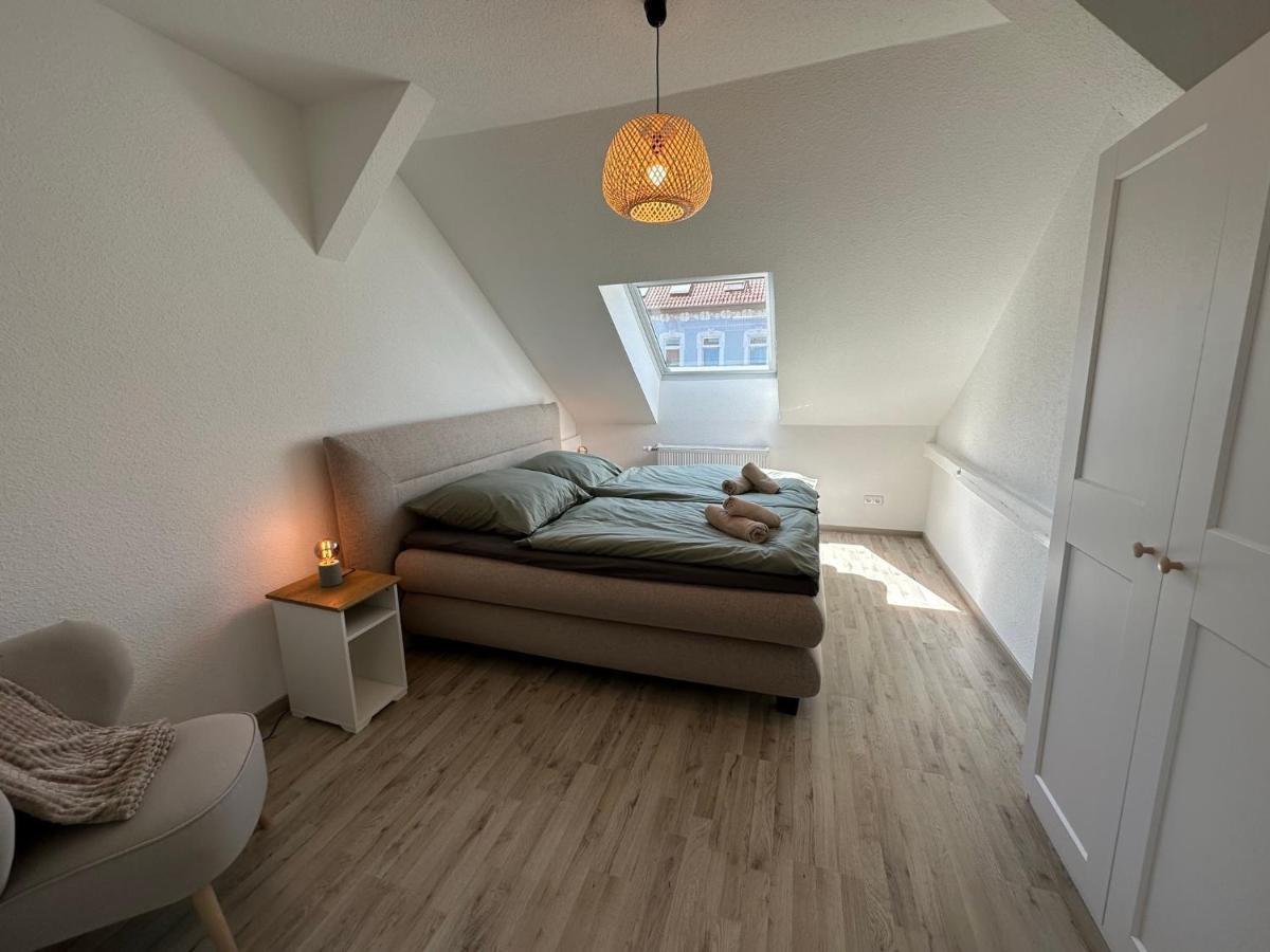 Gemuetliche Neurenovierte Dachgeschosswohnung * Erfurt