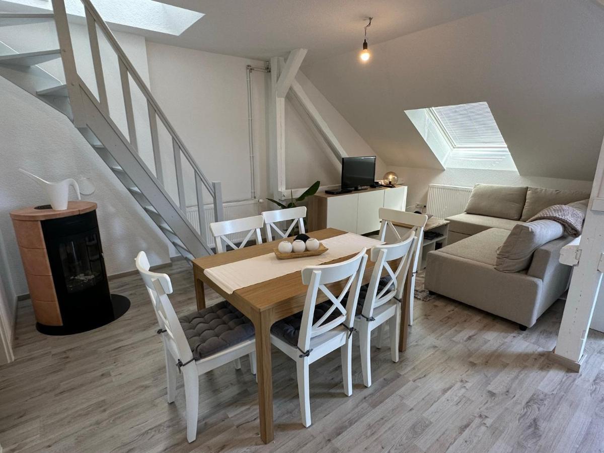 Gemuetliche Neurenovierte Dachgeschosswohnung Erfurt