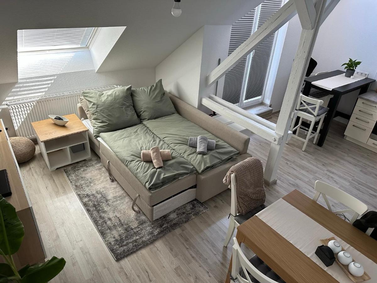 Gemuetliche Neurenovierte Dachgeschosswohnung * Erfurt